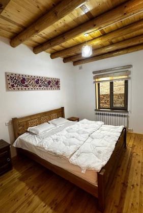 Nurata Eco Guesthouse