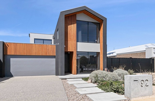 Oak Anchor I Luxury Ocean Grove Retreat