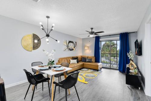 Oasis 317 - Space to Unwind