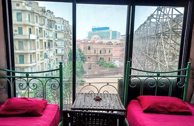 OASIS Hotel Downtown