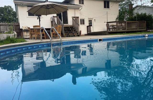 oasis inground pool 6 person hot tub, getaway close to it all