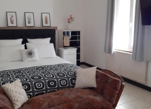 Oasis Master Suite
