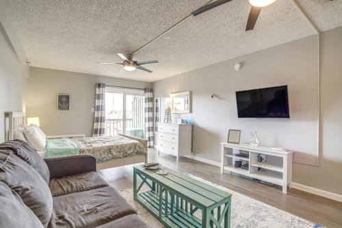 Ocean City Studio with Balcony - Steps to Boardwalk!