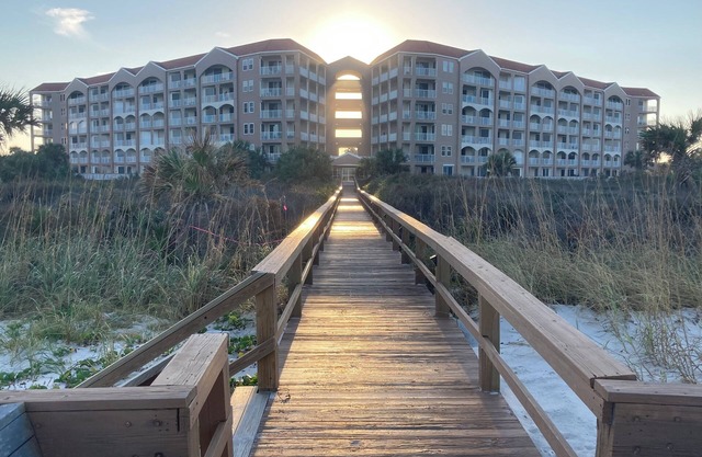 Ocean front two bedroom condo between Marineland and Washington Oaks State Park
