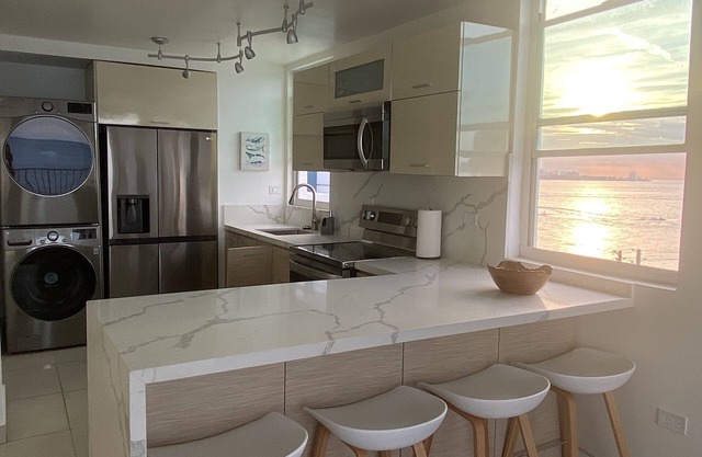 Ocean Horizon, All Windows With Ocean View