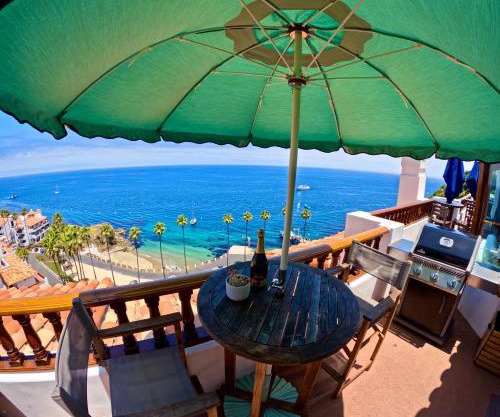 Ocean-view Condo W Hot Tub & Golf Cart