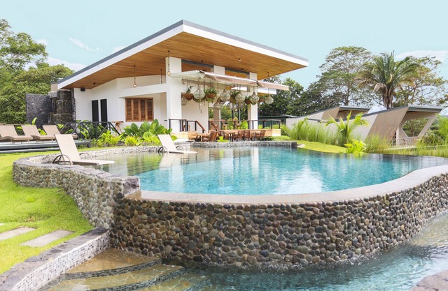Ocean-view eco-village w/private trails