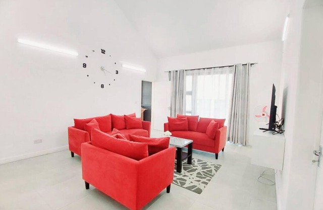 Ocean Views & Stunning Sunsets 1st-Floor Villa