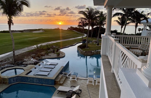 Oceanfront Home in Exuma w optional guest housennn