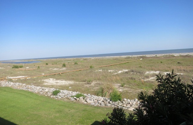 OCEANFRONT Midisle Prvt Pool 3New Baths,Kitchen,Floors, AC,Total Renovation!