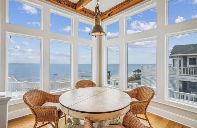 Oceanfront: Private pool open and can be heated through 11/14 week!