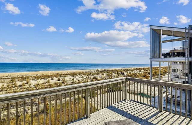 Oceanfront House in South Bethany w/Deck Views