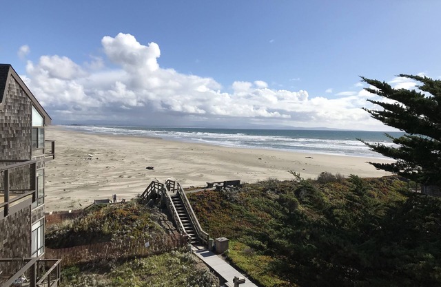 Oceanfront Very Private Condo - 48 Pelican Point - Pajaro Dunes on Monterey Bay