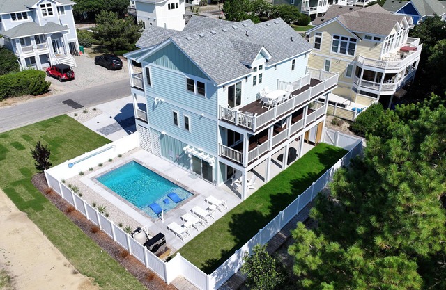 Oceanside, ELEV, Priv Pool, Comm Amenities, Dogs Welcome-BH7, O'Buoy