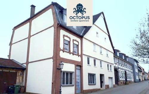 OCTOPUS-2 Monteurwohnung in Zentrum! 2-zkb im 2og