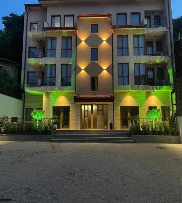 Odrys Apartments