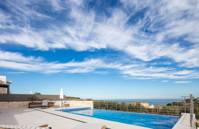 Oinolithos Luxury Villa Nemea - Sea views, 1 km from the beach, private pool!