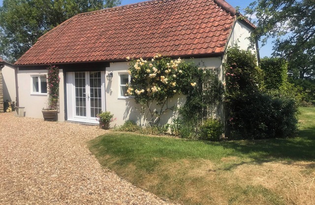 Oke Apple Cottage