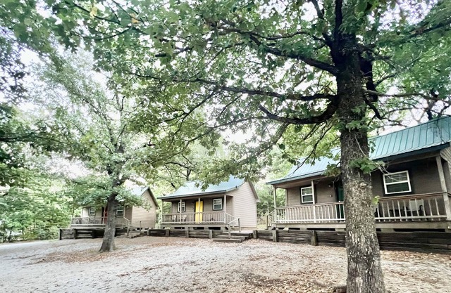 Okie Mountain Cabin 2: Minutes to Lake Arbuckle