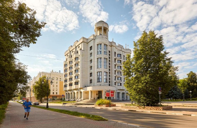 Oktyabrskaya Hotel