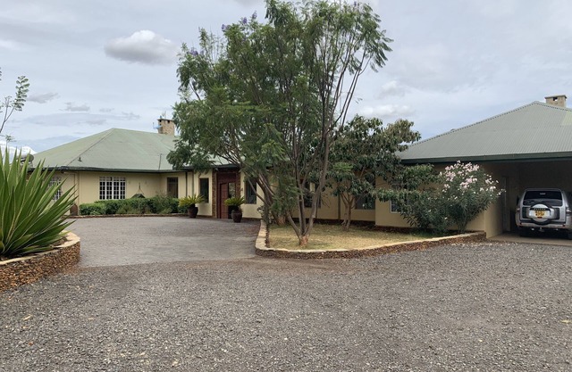 Ol Bobongi House - Welcome to Our World