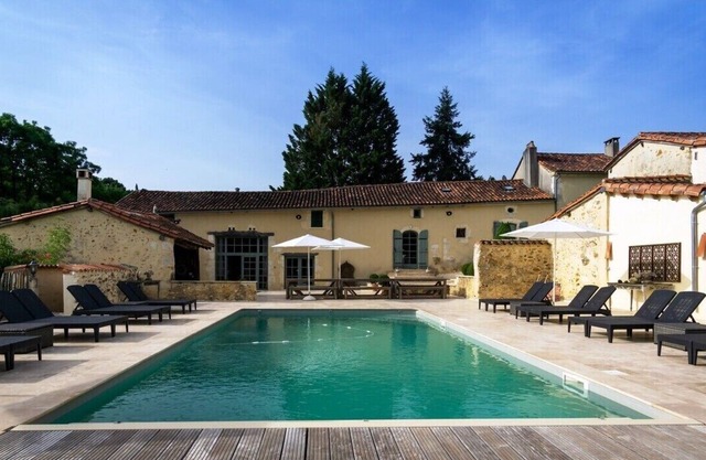 Old farmhouse renovated in a 3 hectares estate in Dordogne