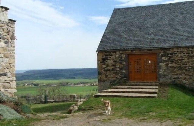 Old farmhouse tastefully renovated, very good comfort,