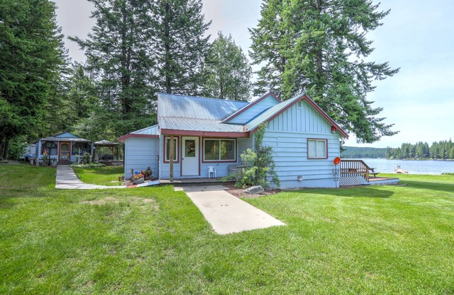 Old Sacheen Lake Resort