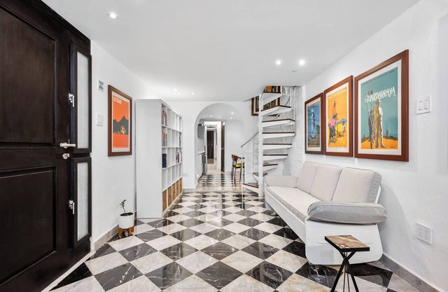 Old San Juan Art Loft | A/C | High-speed Wi-Fi | Near El Morro