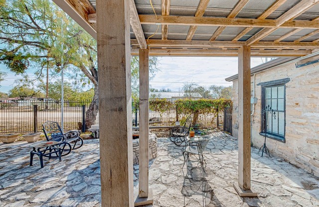 Old-world home full of modern amenities with gas grill & AC - dog-friendly