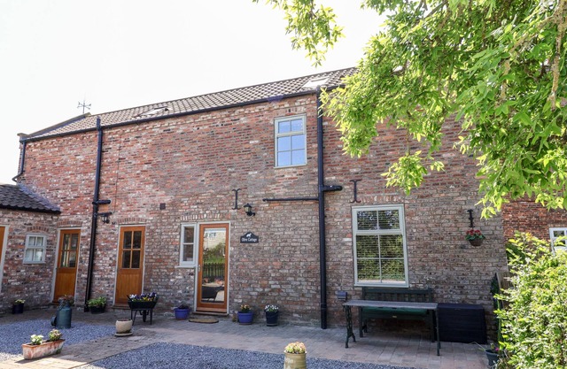OLIVE COTTAGE, with a garden in York