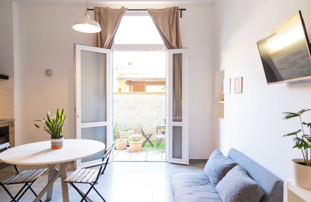 Olivia Mare - Studio Apartment, Sleeps 2