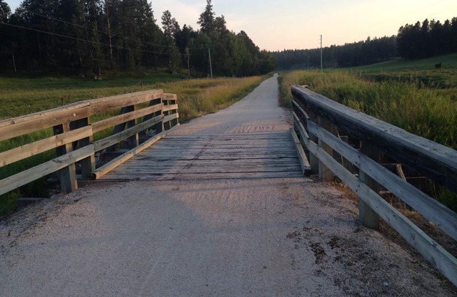 On the Mickelson Trail: Log Home Perfect for families