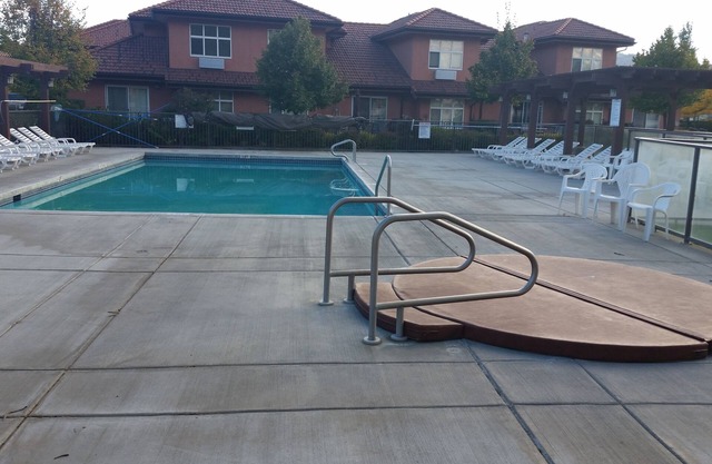One bedroom and Den Osoyoos beach condo with pool