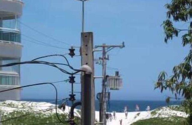 One bedroom apartment 30 meters with air conditioning partial view of Praia do Forte