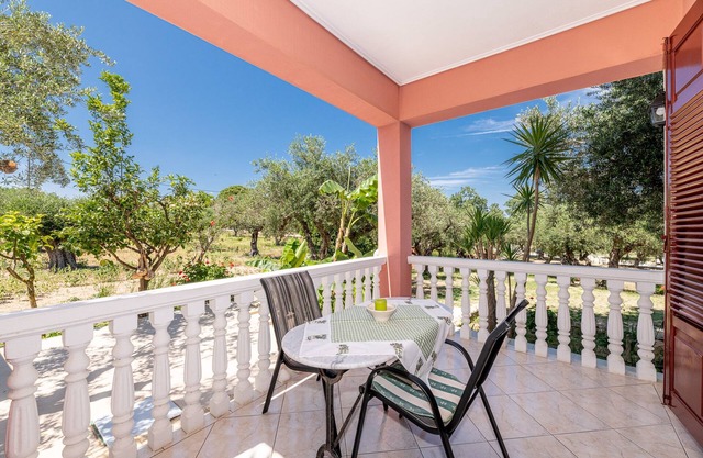 One-Bedroom Apartment - Arazzo Apartments