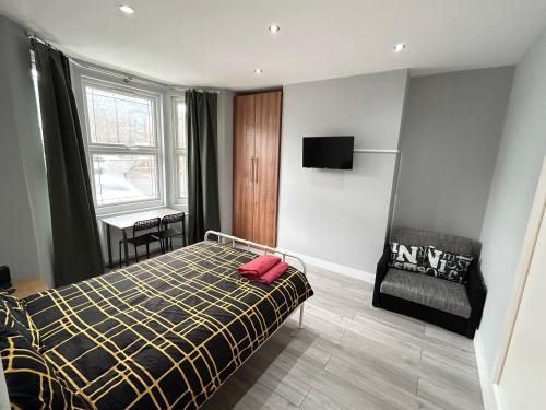 One Bedroom Apartment Near Heathrow Airport & London