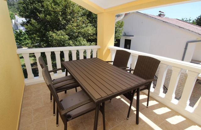 One bedroom apartment with terrace Baška, Krk (A-18733-g)