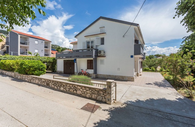 One bedroom apartment with balcony Baška, Krk (A-18818-a)