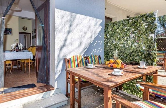 One bedroom apartment with terrace Selce, Crikvenica (A-5477-b)