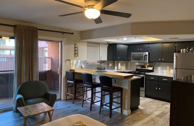 ONE BLOCK walking distance from ASU!