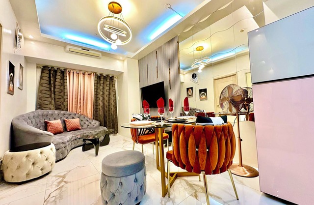 One of a Kind Elegance IG-Worthy Suite w/Bathtub & PS5 @ SM North & Ayala Malls