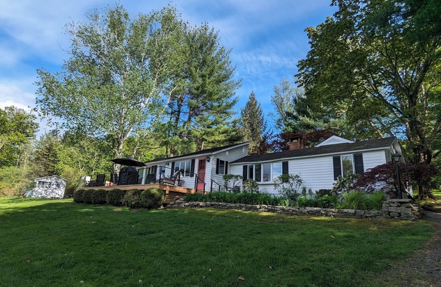 One of the Original Summer Cottages on Lake Warmaug
