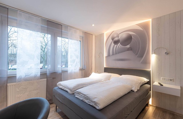 One-room apartments near the Bayarena and the Ostermann-Arena,