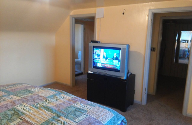 ONLY 6 MILES SOUTH of DOWNTOWN DETROIT!