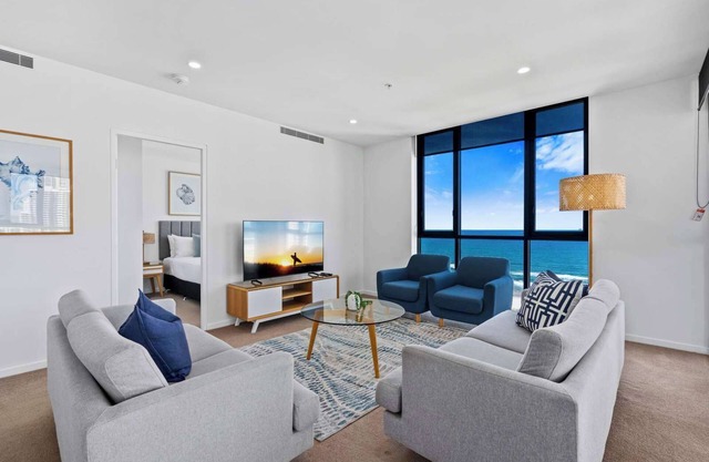 Opus 2 Bedroom Ocean