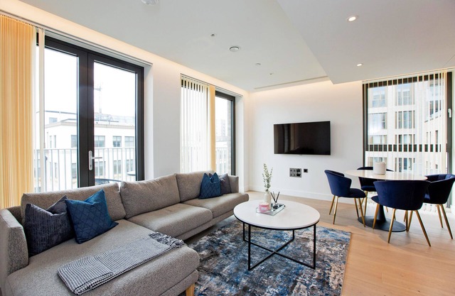 Opus Luxury 2 bedroom flat