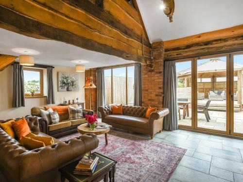 Orchard Barn - Uk47458