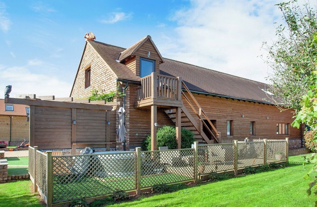 Orchard View-UK40871