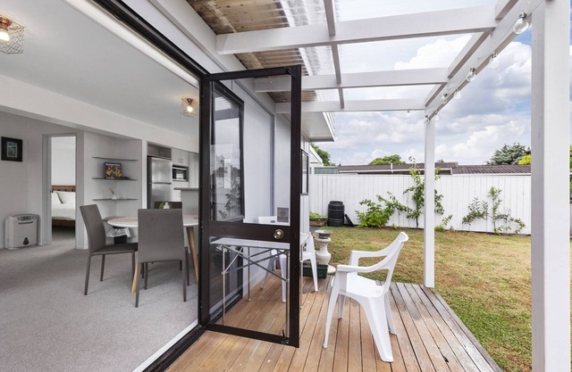 Orewa Estuary Retreat - Orewa Downstairs Unit